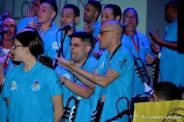 Presentación con éxito de la murga teldense Las Golisnionas (Foto Francisco Javier Santana)